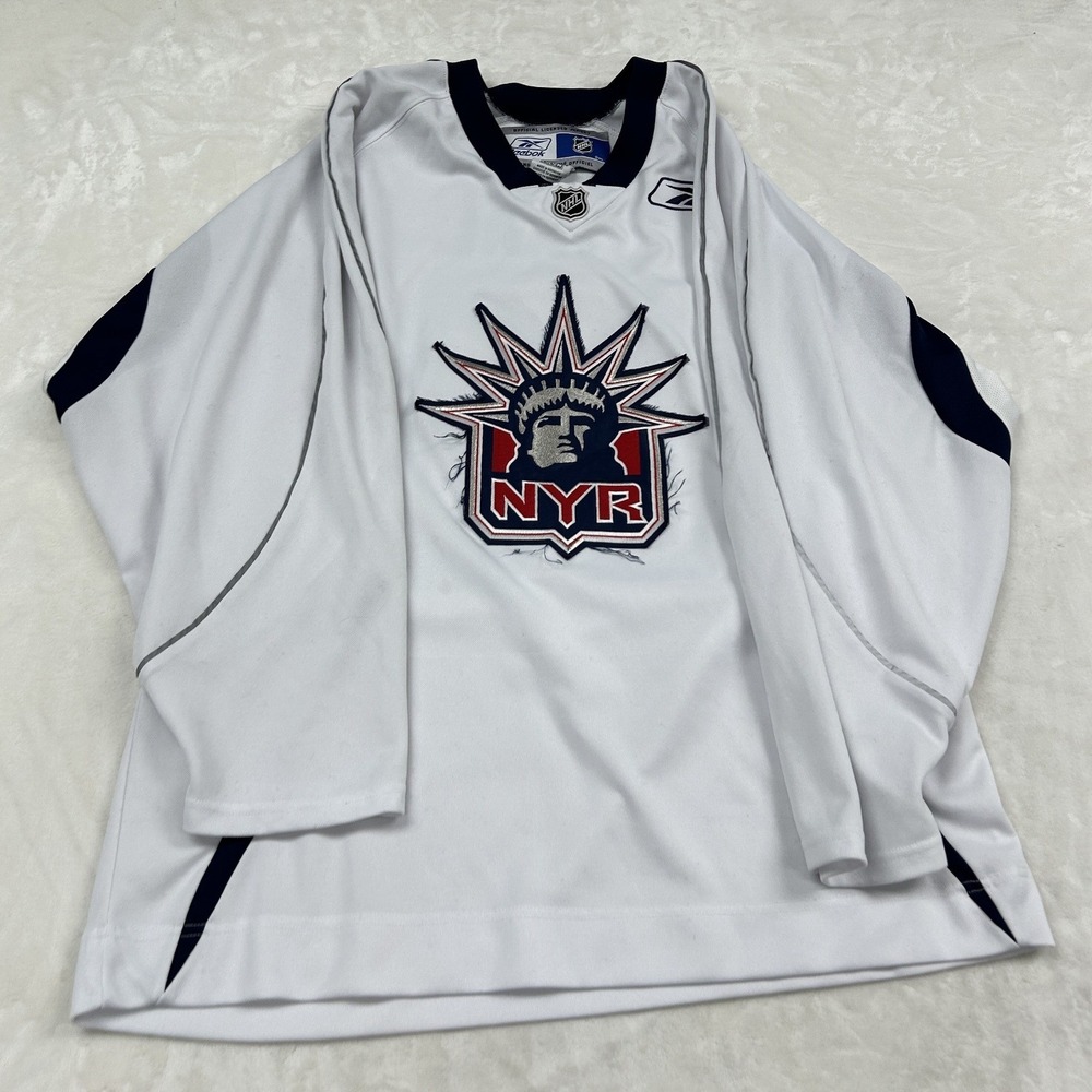 Reebok NHL Jersey Mens L White NY Rangers Lady Liberty Crest V-Neck Mesh